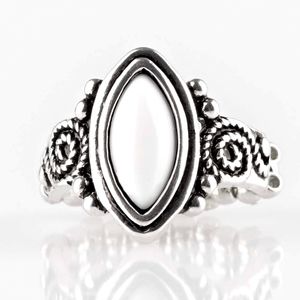 Beautiful white well designed Paparazzi ring